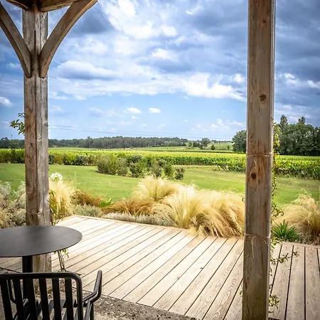 La Chartreuse Du Chateau La Garde 3*