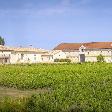 La Chartreuse Du Chateau La Garde Pensionat