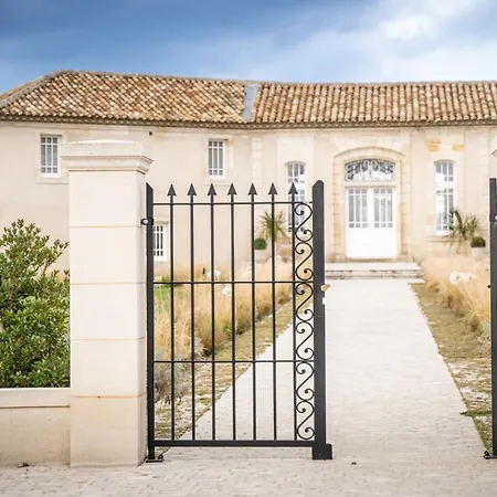 La Chartreuse Du Chateau La Garde Guest house *