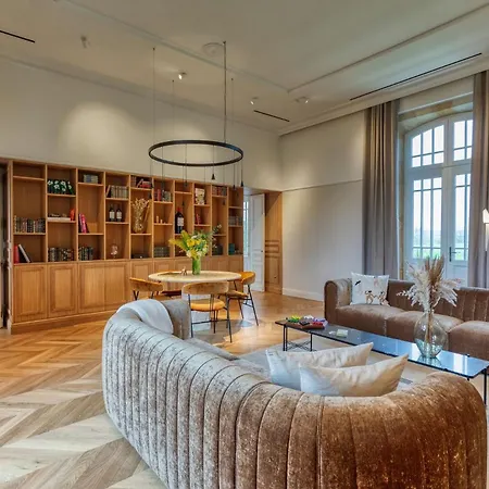 Pensionat La Chartreuse Du Chateau La Garde *