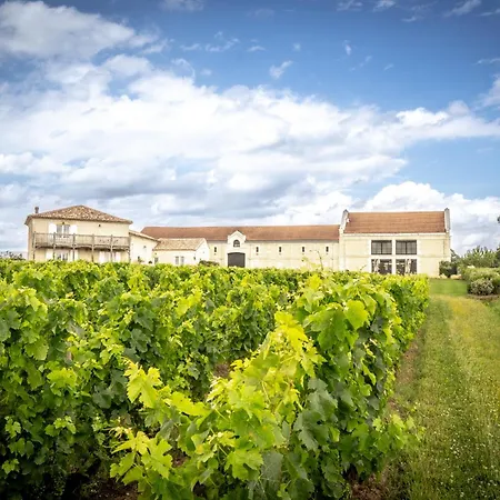 La Chartreuse Du Chateau La Garde Guest house *