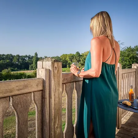 La Chartreuse Du Chateau La Garde Pensionat