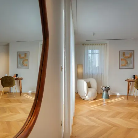 Gasthof La Chartreuse Du Chateau La Garde 3*