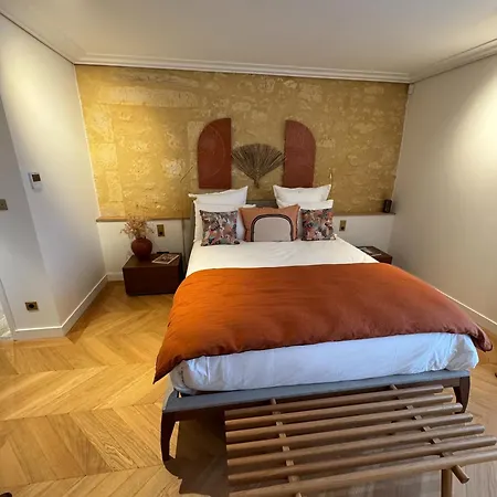 La Chartreuse Du Chateau La Garde 3* Martillac