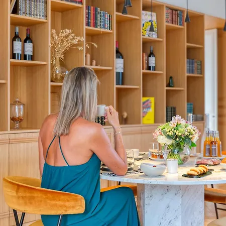 La Chartreuse Du Chateau La Garde Πανσιόν 3*