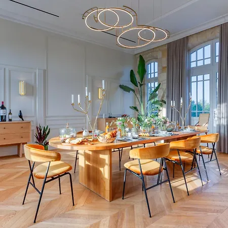 La Chartreuse Du Chateau La Garde 3*