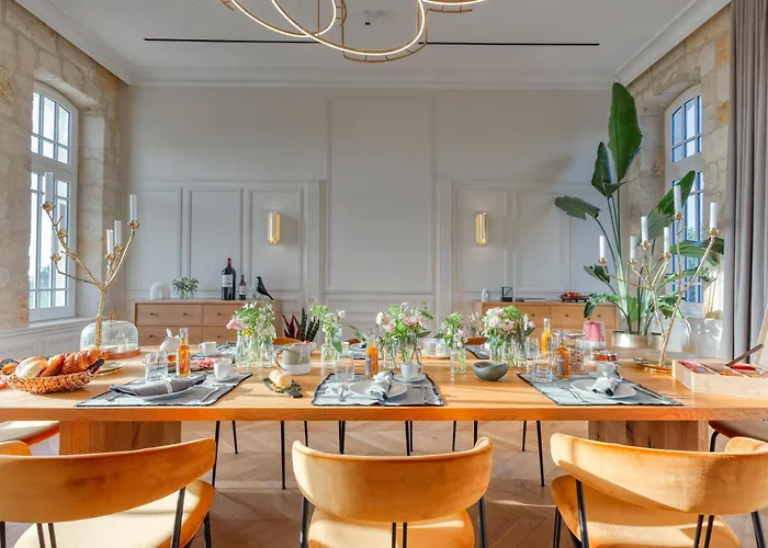 La Chartreuse Du Château La Garde 3* Martillac