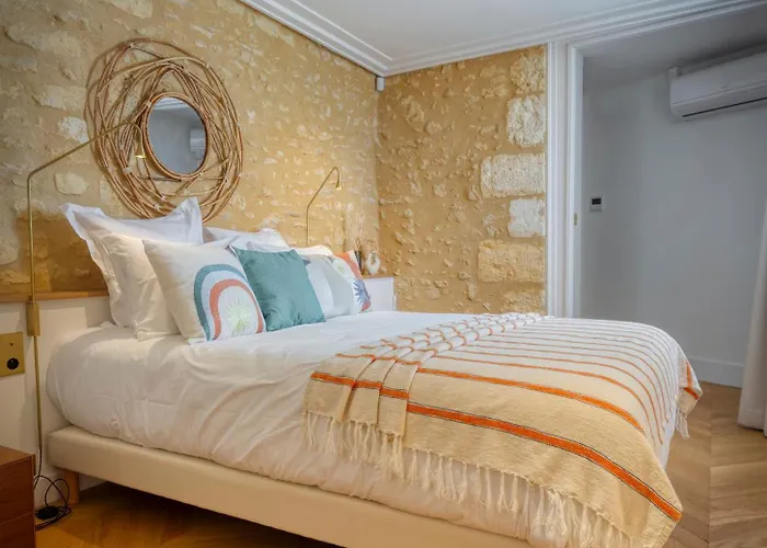 La Chartreuse Du Château La Garde Martillac