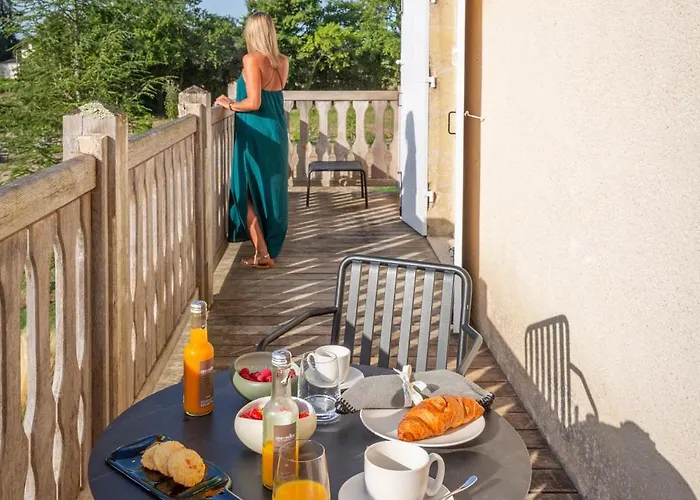 La Chartreuse Du Château La Garde 3* Martillac