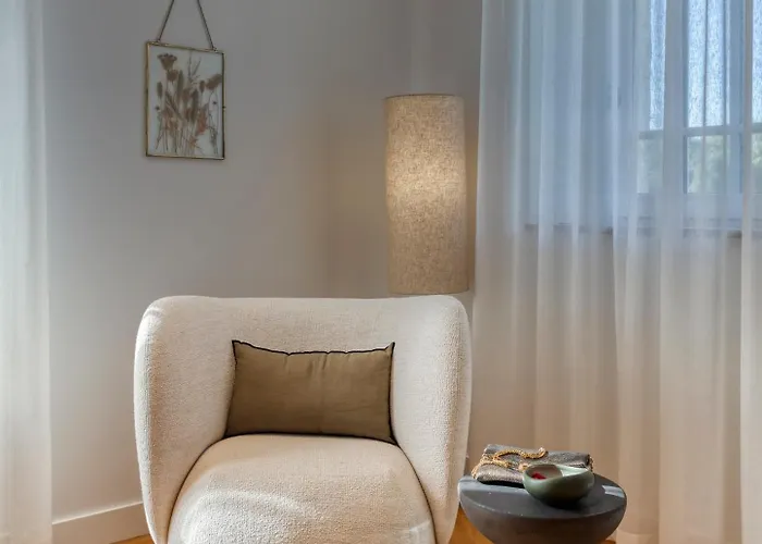 La Chartreuse Du Château La Garde 3* Martillac