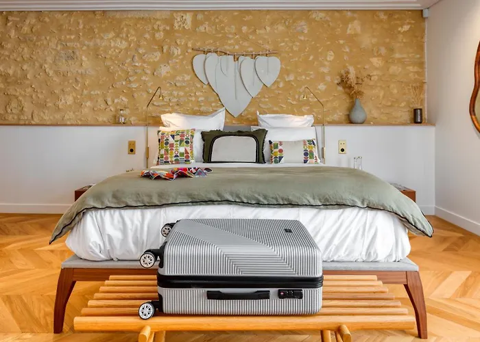 La Chartreuse Du Château La Garde Maison d'hôtes 3*