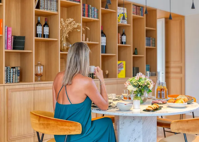 La Chartreuse Du Château La Garde Maison d'hôtes 3*