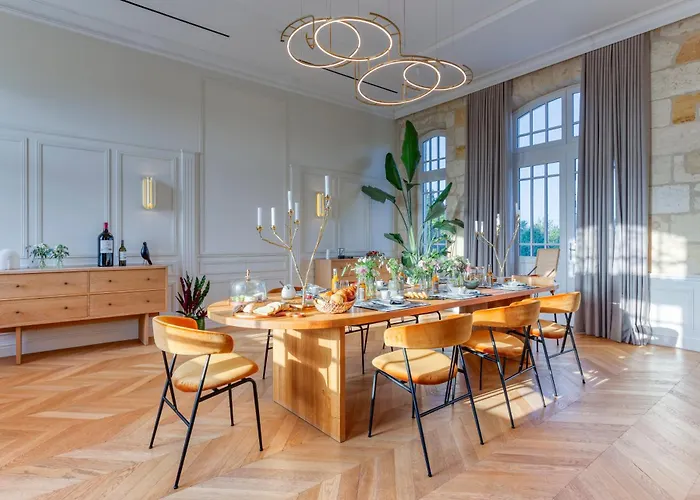 La Chartreuse Du Château La Garde 3*